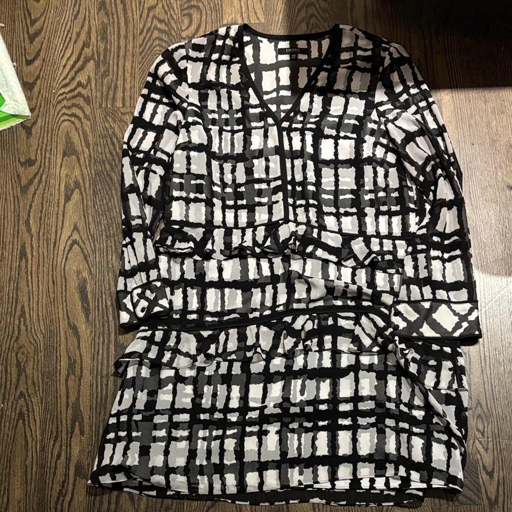Isaac Mizrahi Black and White Patterned Dress